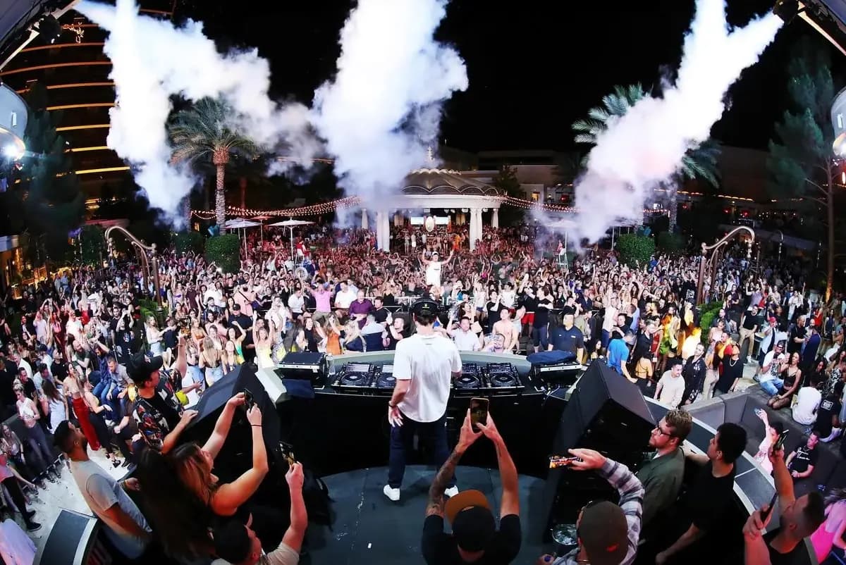 Nightclubs & VIP tables — Las Vegas VIP concierge experience
